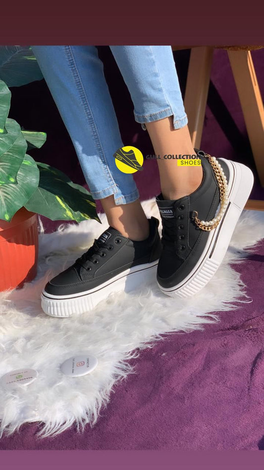 Pearl Sneaker