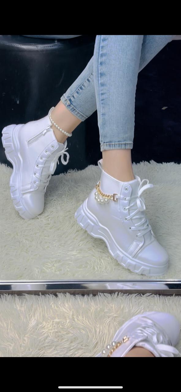 SIDE Chain Long White Shoes