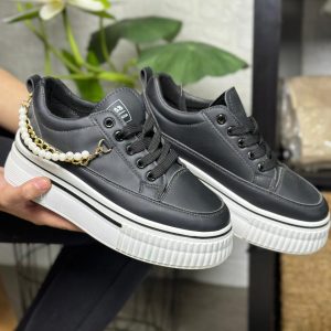 Pearl sneaker